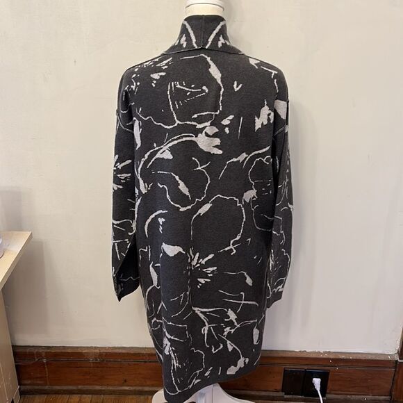 Liverpool light dark gray long open patterned cardigan Size L NWOT - Picture 3 of 8